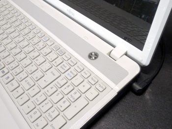 dynabook B25/21MB 電源が入らない またスイッチ基板？