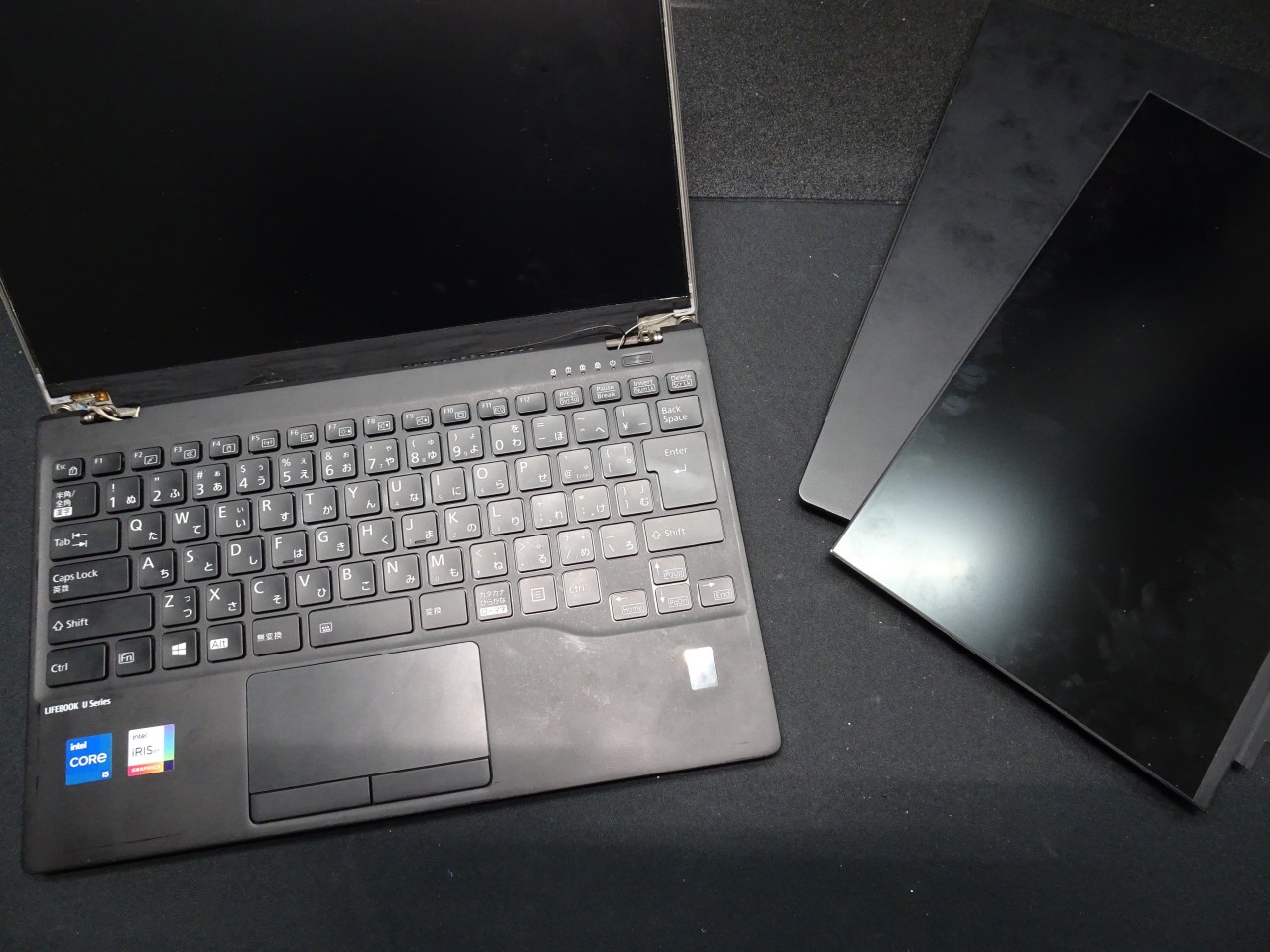 FUJITSU LIFEBOOK U9312/J パネル交換後、画面が映らない｜マザーボード修理