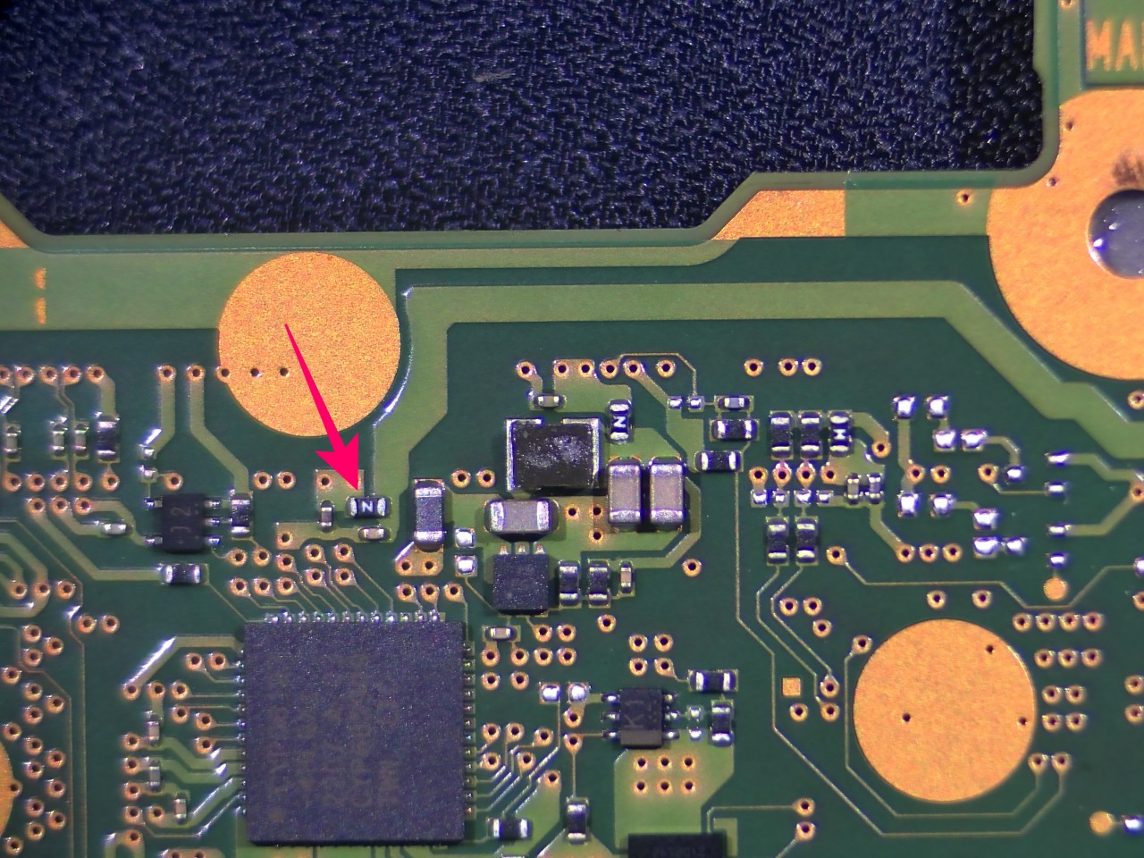 FUJITSU LIFEBOOK U9312/J パネル交換後、画面が映らない|マザーボード修理 FUJITSU LIFEBOOK U9312/J パネル交換後、画面が映らない|マザーボード修理