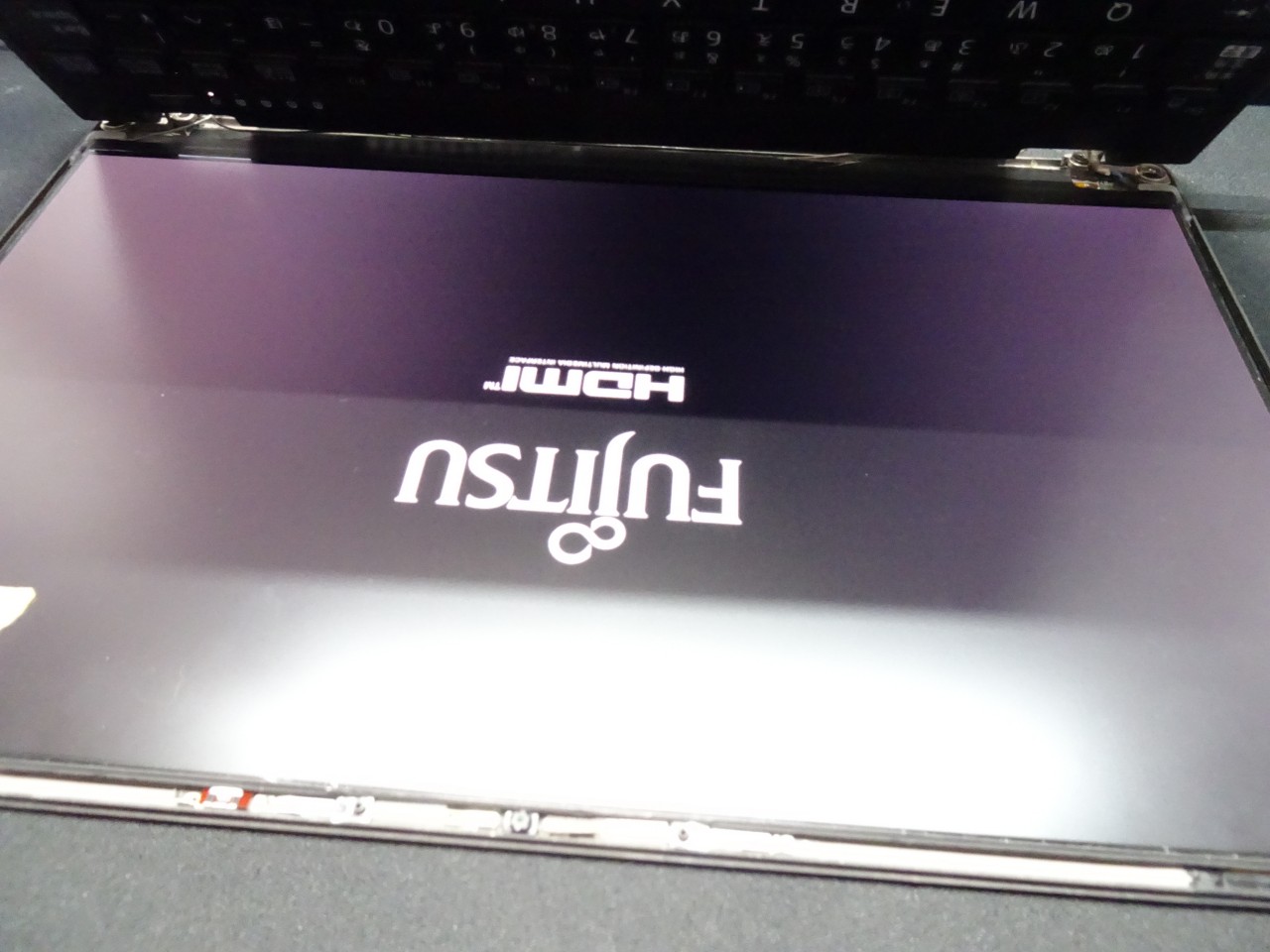 FUJITSU LIFEBOOK U9312/J パネル交換後、画面が映らない|マザーボード修理 FUJITSU LIFEBOOK U9312/J パネル交換後、画面が映らない|マザーボード修理